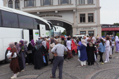 BANDIRMALI HACI KAFİLESİ YURDA DÖNDÜ