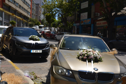 BANDIRMA’DA ÇİÇEKÇİLERDE İŞLER BU DÜĞÜN SEZONU DURGUN