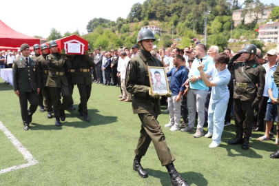 Şehit Er  Ahmet Saygın yapılan törenle Yığılca'da toprağa verildi 