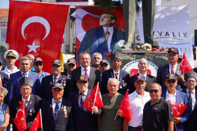 BARIŞ VE ÖZGÜRLÜK BAYRAMI AYVALIK’TA KUTLANDI