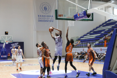 BANDIRMA BORDO BASKETBOL’DAN EVİNDE EZİCİ GALİBİYET