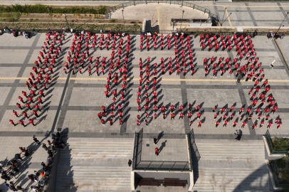 BALIKESİR'DE CUMHURİYET COŞKUSU