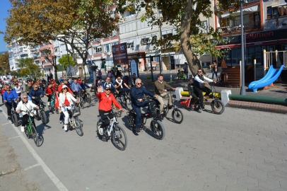 ERDEK’TE PEDALLAR CUMHURİYET İÇİN ÇEVRİLDİ