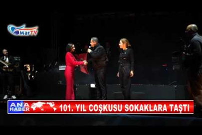 101 YIL COŞKUSU SOKAKLARA TAŞTI