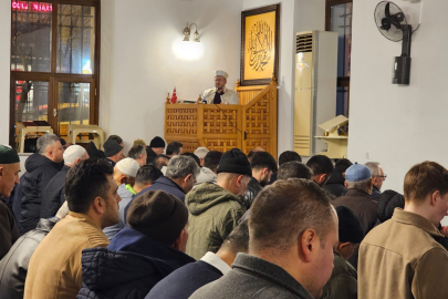 BANDIRMA HAYDAR ÇAVUŞ CAMİİ'NDE REGAİB KANDİLİ