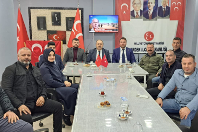 ERDEK KAYMAKAMI GÖÇ, SİYASİ PARTİLERİN İLÇE BAŞKANLIKLARINI ZİYARET ETTİ