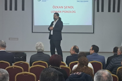 BANDIRMA’DA "VELİ AKADEMİSİ" KONFERANSI DÜZENLENDİ